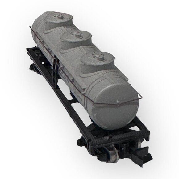 Firestone 42 Ft Three Dome Tank Car GATX30928 Bachmann N Scale Model 5428 w Box - Picture 6 of 16